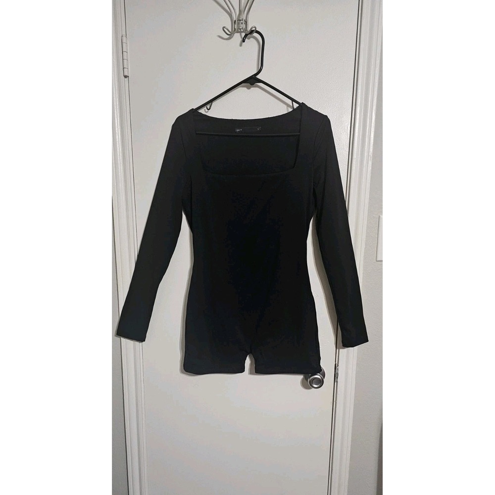 Salty Women's Black Jumpsuit Athleisure Romper Sz Large Square Neck Stretch‎ Fit
